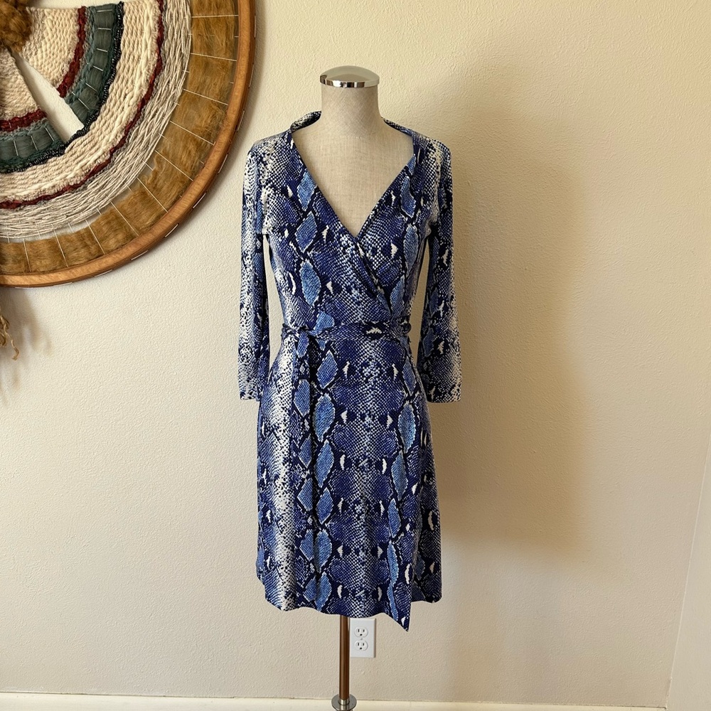 Diane Von Furstenberg Blue Python Wrap Dress Silk… - image 2